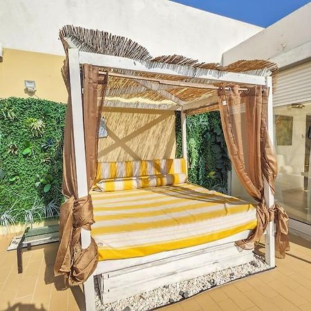 Апартаменти Penthouse With Sea View & Private Terrace Ґія Екстер'єр фото